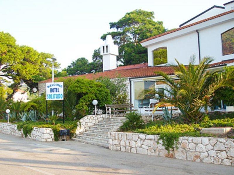 Hotel Solitudo Uble Екстер'єр фото