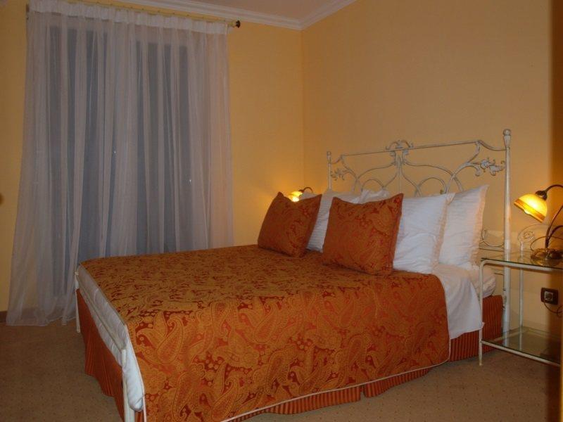 Hotel Solitudo Uble Екстер'єр фото