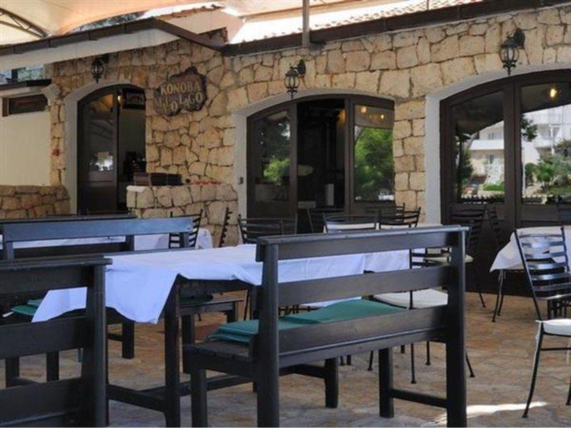 Hotel Solitudo Uble Екстер'єр фото